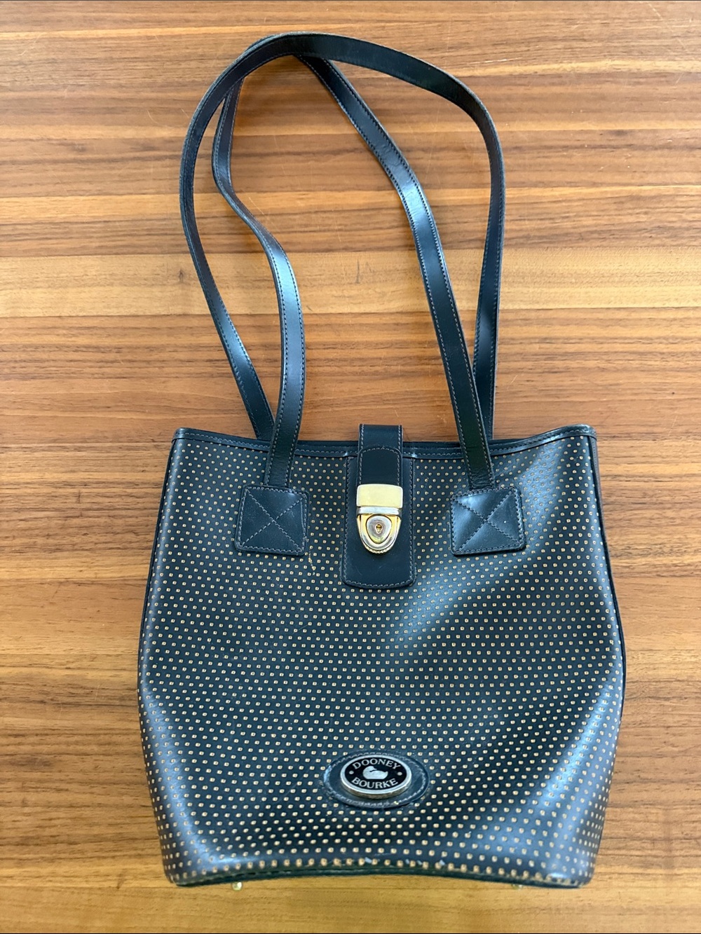 Dooney and Bourke Black Yellow Cabrio Leather Bucket Bag Purse Shoulder Bag EUC